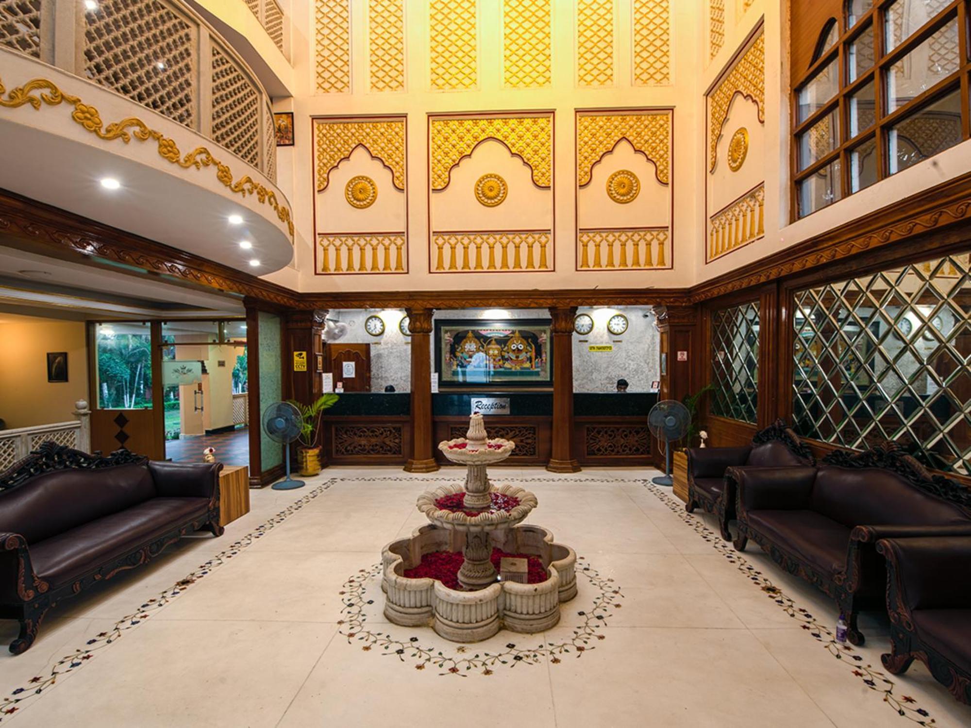 Nrs Royal Palace Puri Luaran gambar